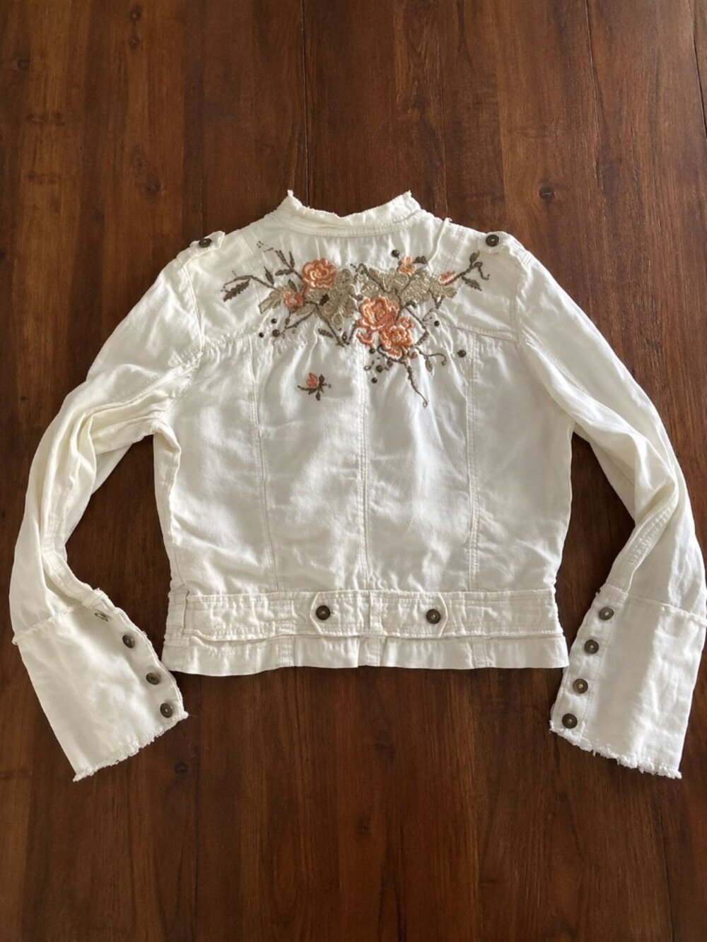 Sugar Lips 100% Linen Cropped Jacket Embroidered Floral Roses White Boho